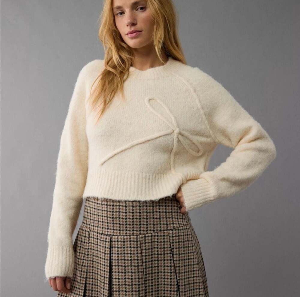 American Eagle Bow Fuzzy Coquette Sweater Cream Size L